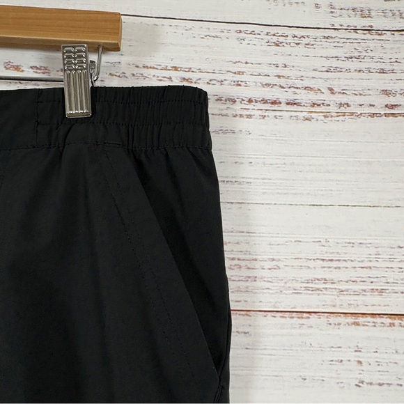 L.L. Bean Black UPF 50+ Stretch Board Shorts - Picture 3 of 13